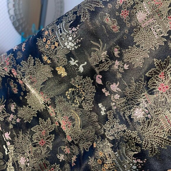 Ancient Dragon Vintage Womens Robe Size Large Black Brocade Belt Pure Silk - Picture 8 of 9